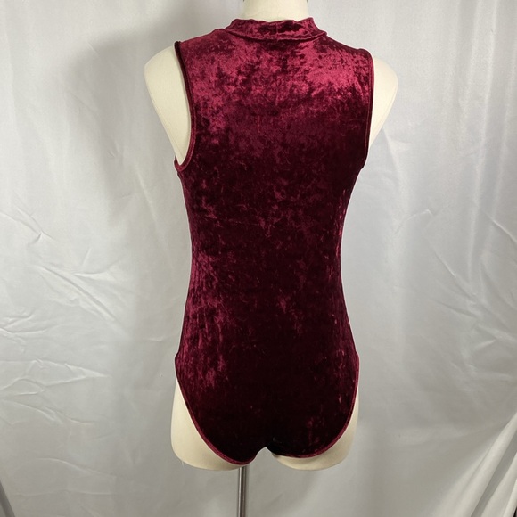 Xhilaration Merlot velour bodysuit layering concert club date night medium - Picture 3 of 6
